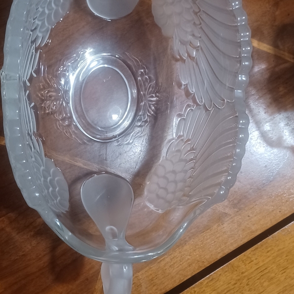Mikasa Walther Crystal Swan Centerpiece Bowl - Picture 2 of 4